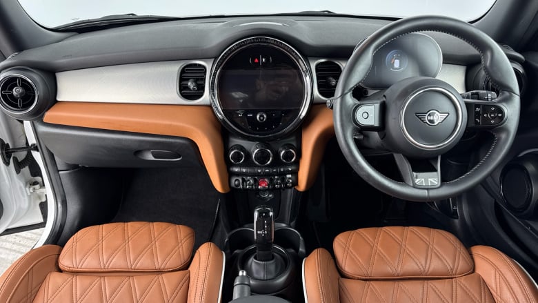 MINI Hatchback 1.5 Cooper Exclusive 3dr Auto Petrol Hatchback